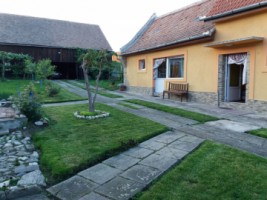 apartament-2-camere-de-inchiriat-in-sibiu-la-casa-cu-curte-8